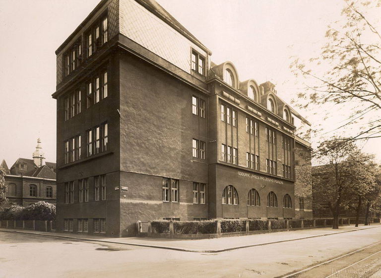 Komentovaná vycházka (zdarma) - Avantgardní architektura Vítkovic 