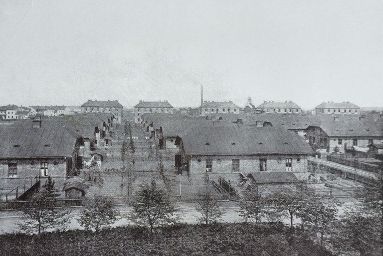 KOMENTOVANÁ VYCHÁZKA (ZDARMA) - KOLONIE VÍTKOVIC (1878-1914)