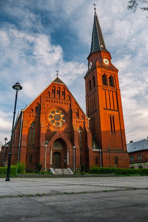 Obvod Vítkovice finančně podpořil rekonstrukci střechy kostela na Mírovém náměstí