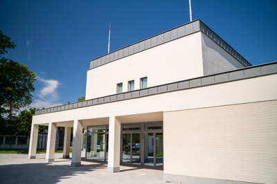 Ostrava má novou smuteční síň. Vítkovický hřbitov se zásadní změny dočkal po bezmála sto letech 