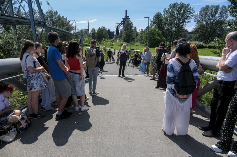 Ostrava pokřtila lávku Jana Balabána. Město připomíná spisovatele slovem – tak, jak by si přál